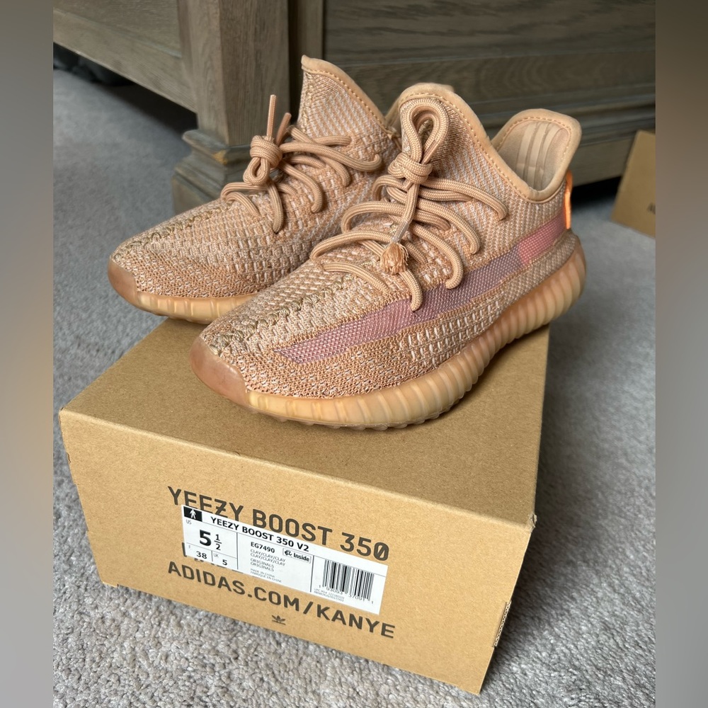 Yeezy Boost 350 V2 “Clay”